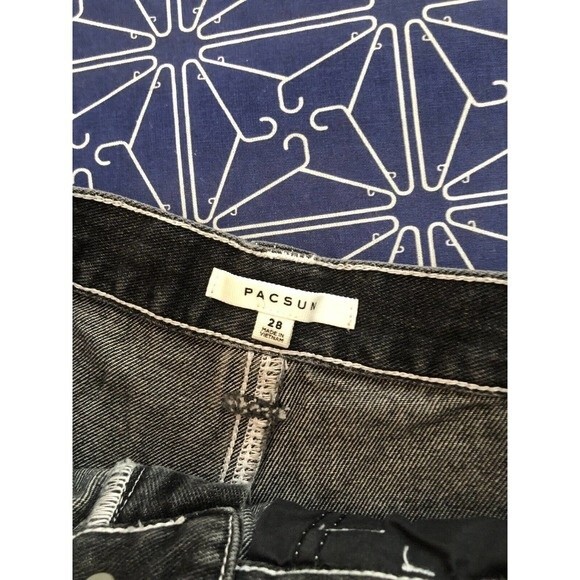 PacSun Carpenter Denim Cut-Off Shorts Black Raw Hem Women’s Size 28 High Rise - Picture 5 of 5